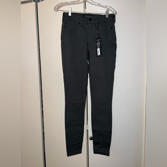 Liverpool size 2/26 peat green skinny pants - Picture 6 of 6